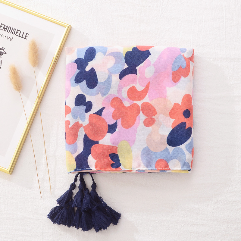 Amazon caliente venta delgada bufanda de seda mujeres primavera y verano protector solar mantón colorido Margarita impreso borla de algodón y lino sensación bufanda