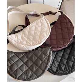 2024新款菱格斜挎包大容量休闲纯色包女饺子尼龙女包时尚单肩轻便