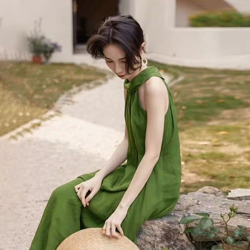 法式独特别致露肩绿色挂脖连衣裙女夏季超好看高级感气质吊带长裙|undefined