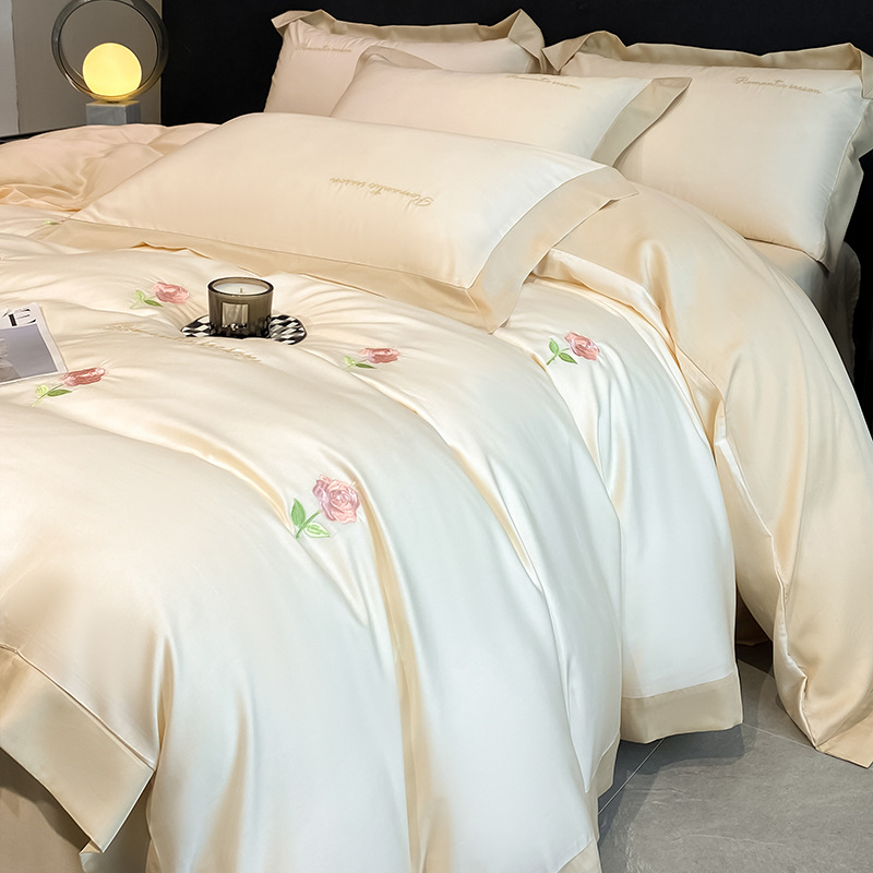 2025 verano lavado cama de seda de hielo juego de cuatro piezas sedoso sueño desnudo dormitorio de estudiantes ropa de cama de lujo ligero juego de tres piezas