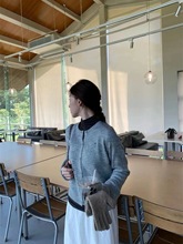 2025新款设计感刺绣圆领长袖针织开衫女秋季别致chic显瘦毛衣外套