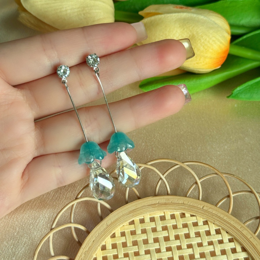 Retro fashionable universal pendant drop-shaped