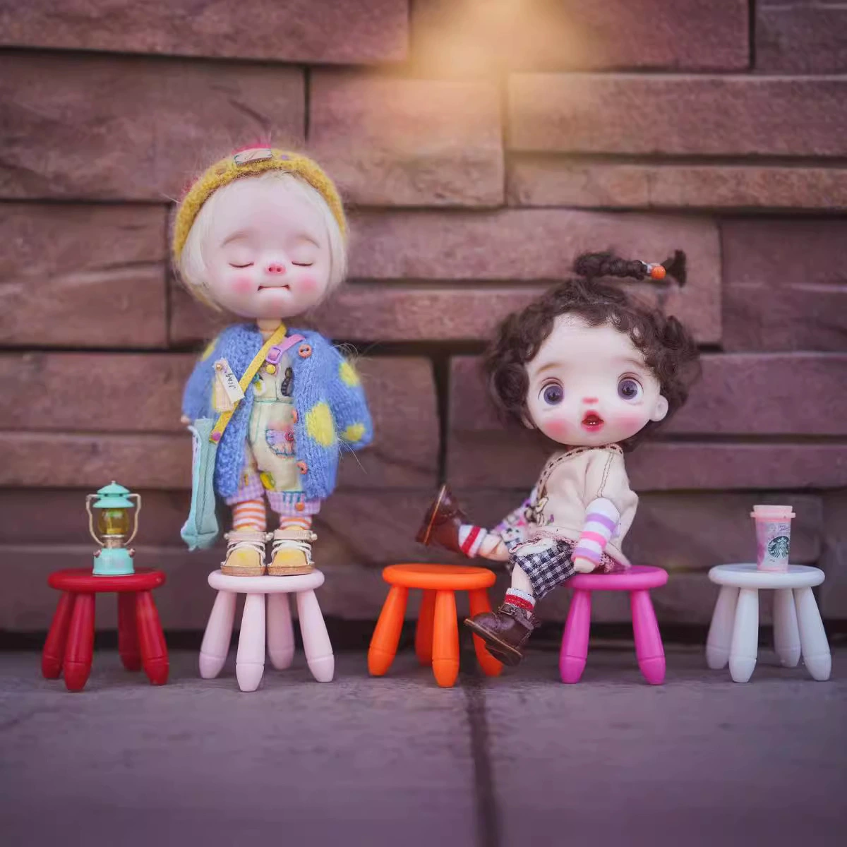 Small realistic plastic doll house