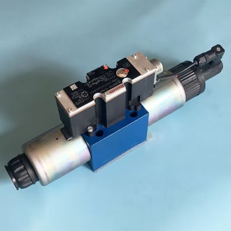 德国力士乐比例阀4WREE10W50-2XG24K31F1V伺服阀