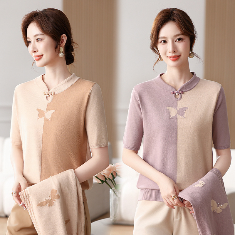 中年のお母さんの春の服のニットの服の2つのセットの新型の中国風のファッションは年齢を減らします中高年の婦人服の秋のコートを減らします。|undefined