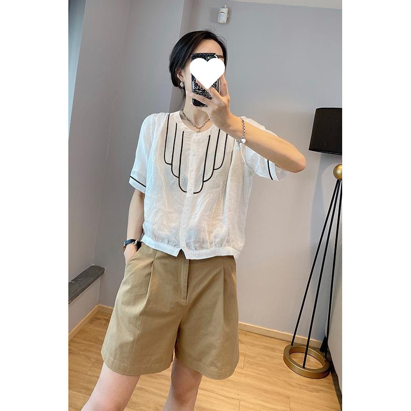 French Thin White Short-Sleeved Shirt Women's Casual Age-Reducing Cardigan Design Top French Thin White Short-Sleeved Shirt Women's Casual Age-Reducing Cardigan Design Top