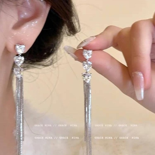Korean butterfly earrings, silver needles, high-end niche imitation pearls, simple diamond-filled versatile earrings, long tassel earrings