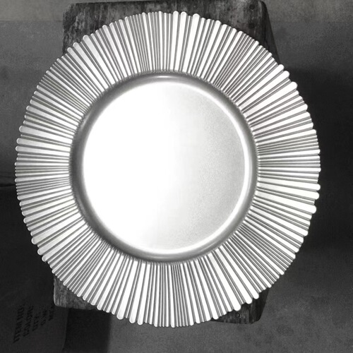 Western food plate wedding color can be customized for wedding hotel party metal spray paint decorative plastic plate chargerplate