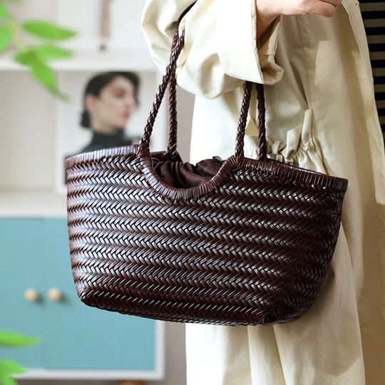 Dragon Same-style Cowhide Woven Bag Women's Portable Shoulder Vegetable Basket Tote Bag Handmade Genuine Leather Vacation Fashionable Spring and Summer
