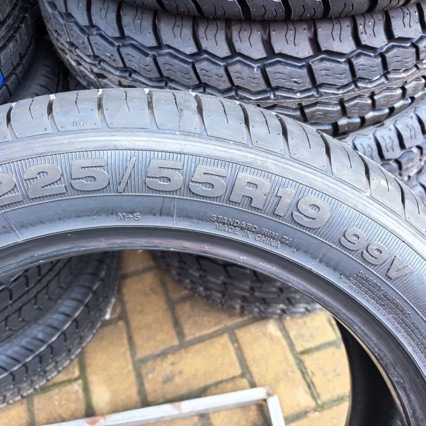 25-bottom Linglong tire 225/55R19 4×4HP 99V brand new genuine all-season tire