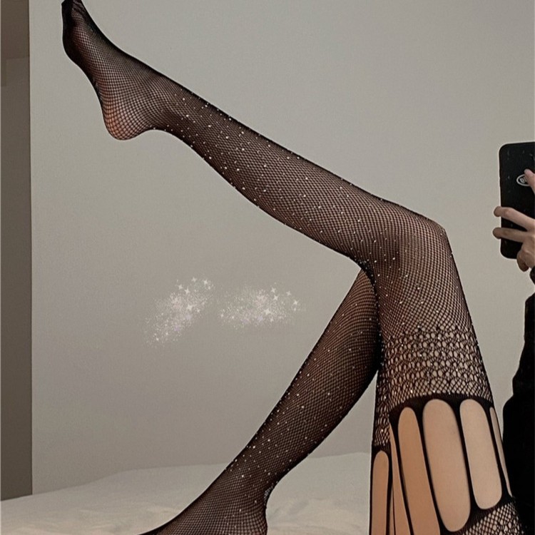 Calze a rete sexy con cinturino in strass e strass, calze nere in pizzo molto vendute, calzini snellenti cavi_voghion.com