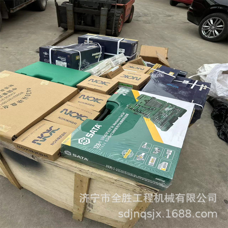 批发上柴发动机缸体SD16 推土机上柴D6114B发动机四配套 气缸盖