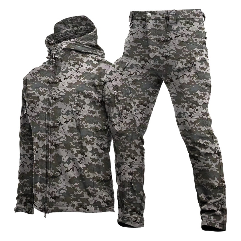 Al Aire Libre traje de piel de tiburón caliente de las Fuerzas Especiales de camuflaje forrado de lana engrosada ropa Otoño e Invierno de cáscara suave más pantalones de chaqueta de tamaño