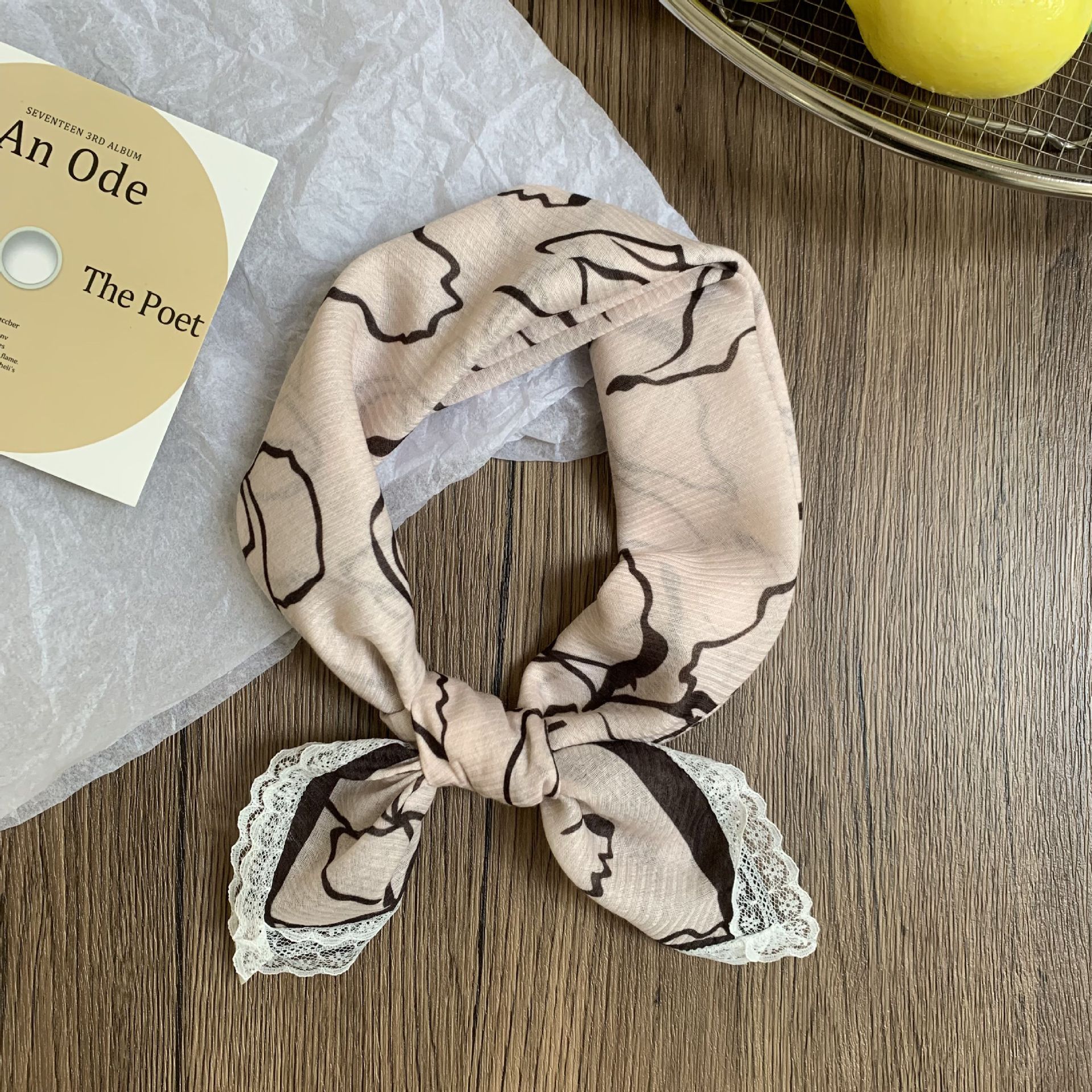 Buñuelo de seda cuello pequeño buñuelo cuadrado primavera y verano nueva moda decoración buñuelo de cuello paquete buñuelo de cabeza buñuelo de verano buñuelo de cabello buñuelo de cabello