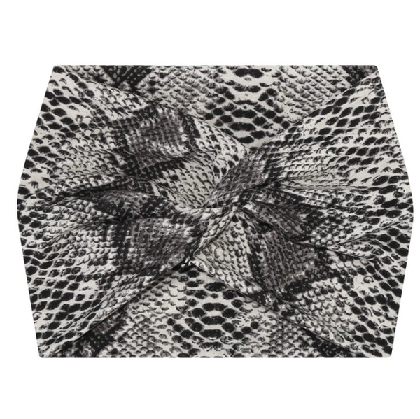 Big W-snake skin