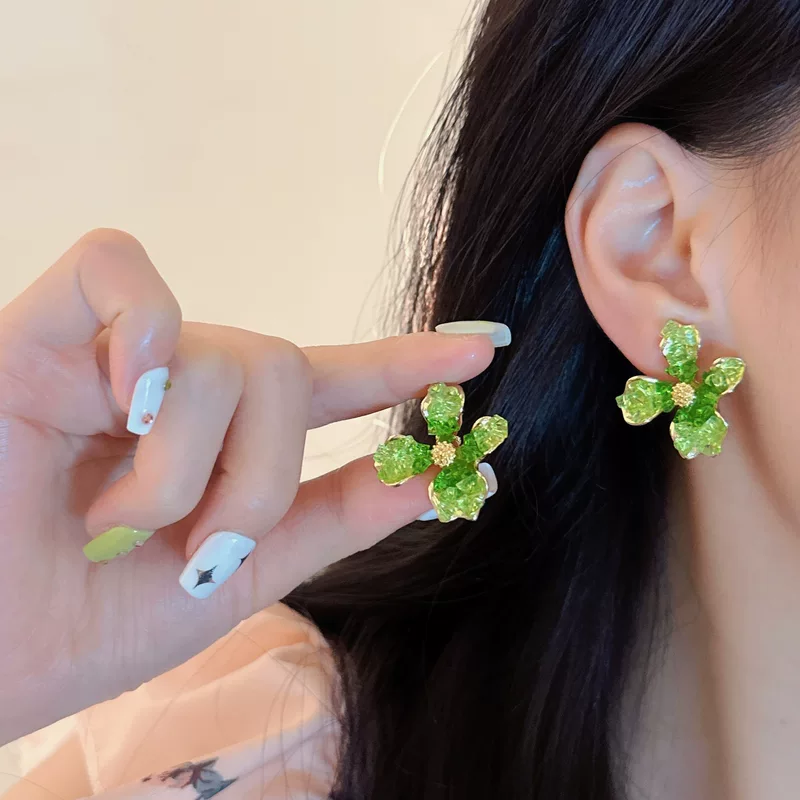 Small earrings, design ear clips, gradient, flowered, no pierced ears