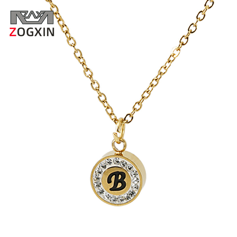 Collar de letras de acero de titanio de oro europeo y americano de 18 quilates para mujer incrustado en diamantes 26 colgante de letras inglesas collar de acero inoxidable joyas
