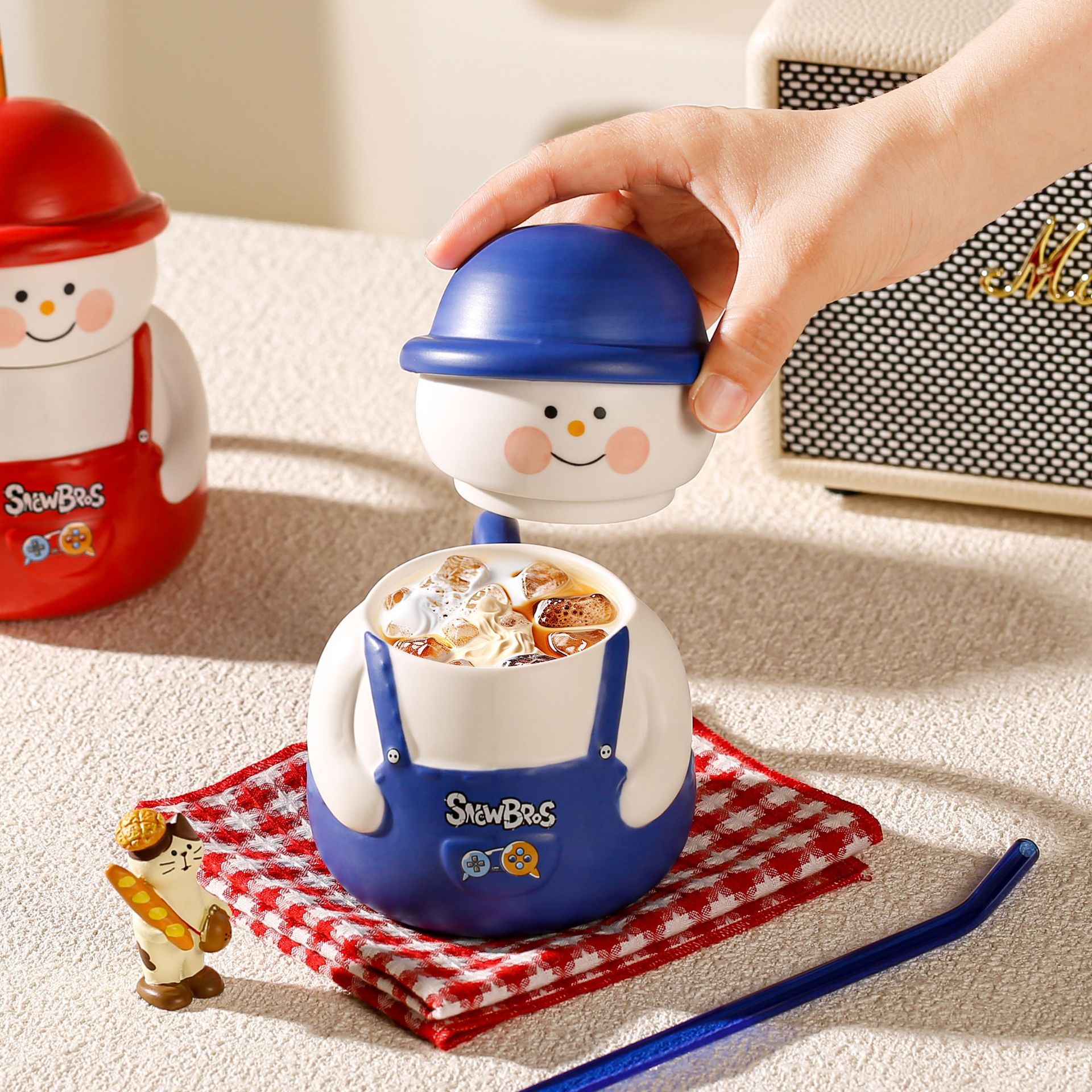 Personalidad creativa de dibujos animados muñecos de nieve hermanos taza de paja de alta cara de cerámica acompañante regalo de mano taza de marca taza de Navidad transfronteriza