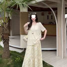 大码气质百搭夏款女胖大码女韩系背心新品衫高腰碎花半身裙三件套