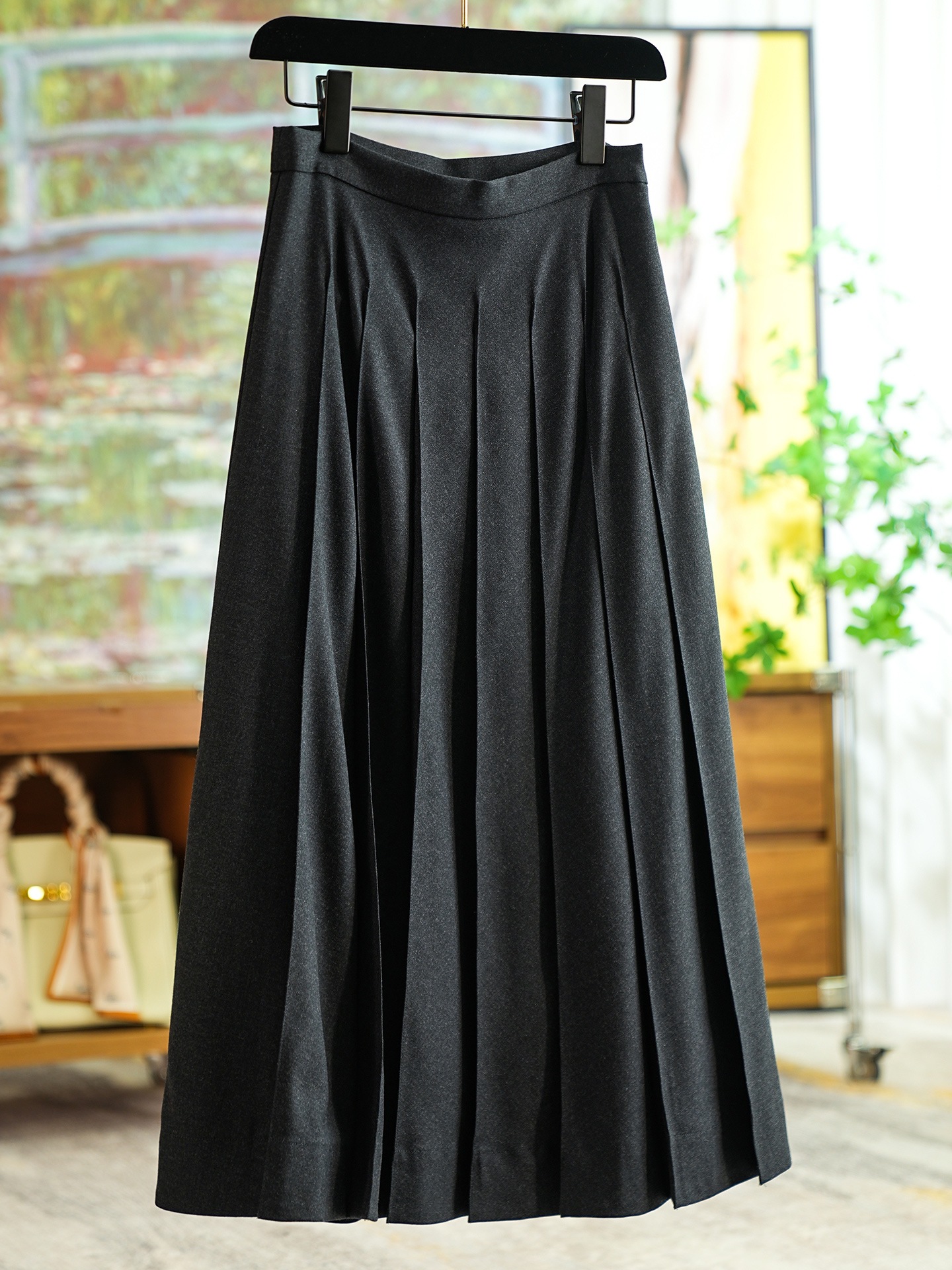 Skirt dark gray