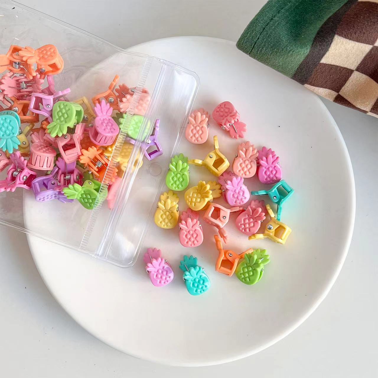 Nuevo clip de agarre pequeño de primavera y verano lindo bebé bebé niño pequeño clip niña pinza para el cabello rota accesorios para el cabello horquilla pinza para el cabello