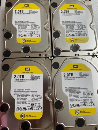 Large Quantity of Western Digital 2t Gold Plate 128m