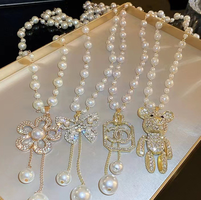 Universal necklace from pearl