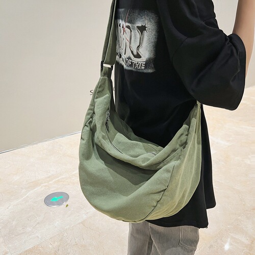 Work bag crossbody bag women's dumpling bag black college student crossbody bag casual shoulder bag backpack men's bag
