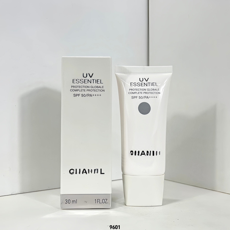 ビッグブランド人気卸売業者 Xiangjia Moisturizing Camellia スパークリングウォーター洗顔料 Camellia リキッドファンデーション ライトルースパウダー|undefined