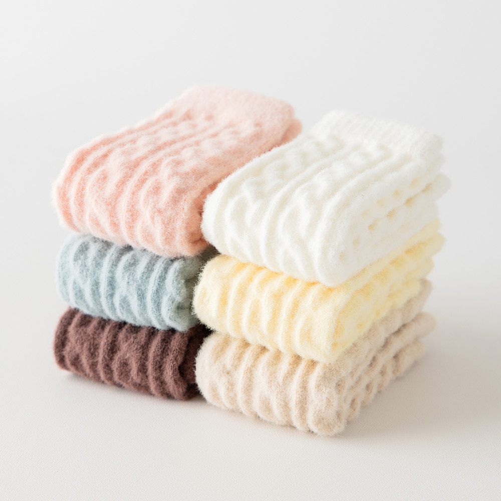 [Explosión] Medias de calzado de lana más gruesas para niños recién nacidos transfronterizos otoño y invierno chicas simples y versátiles sobre las rodillas no estrangular las piernas