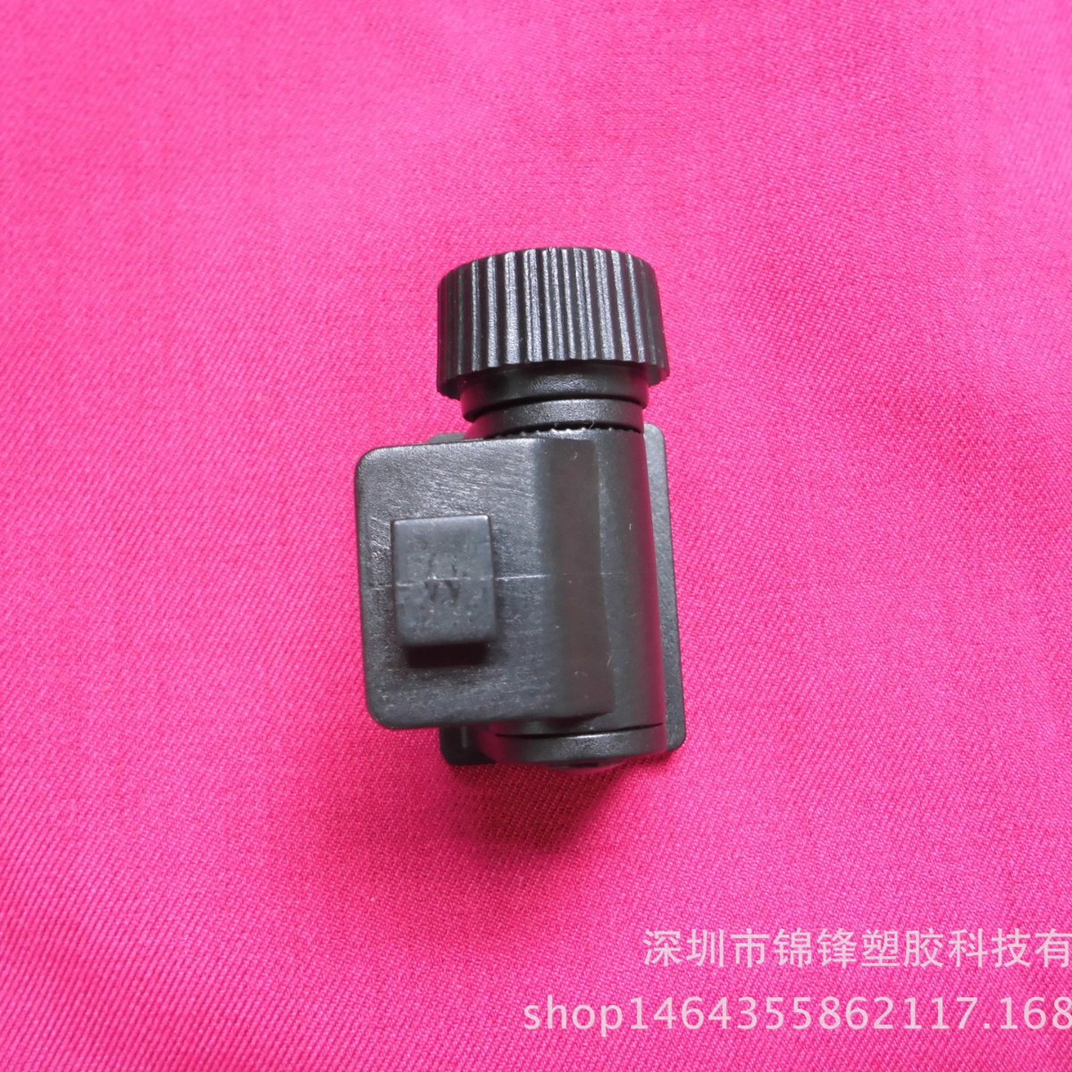 Los fabricantes de Shenzhen pueden enviar una grabadora de conducción de viscosa de doble cara el mismo día, soporte de una sola hebilla, soporte de coche