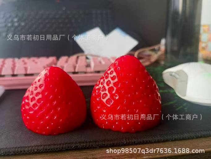 一颗超软奶油泥感大草莓捏捏乐仿真水果慢回弹高颜值解压玩具批发|undefined