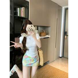 初夏独特漂亮小裙子套装夏季海边穿搭夏天多巴胺绝美碎花裙早春季