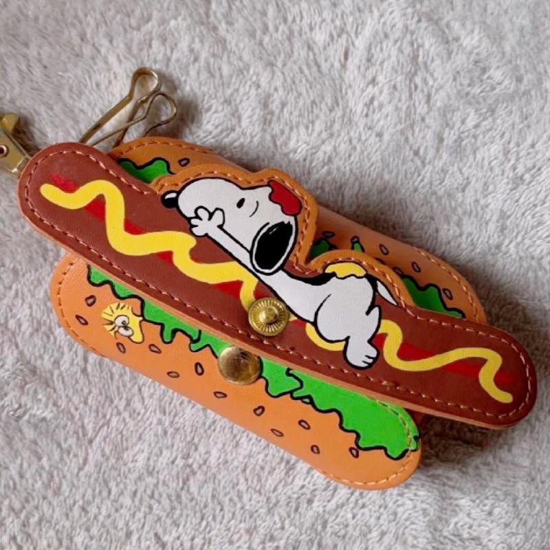Bolsa de llaves de automóvil multifuncional PU Mini compacto simple Snoopy Hot Dog Key Bag Volkswagen universal