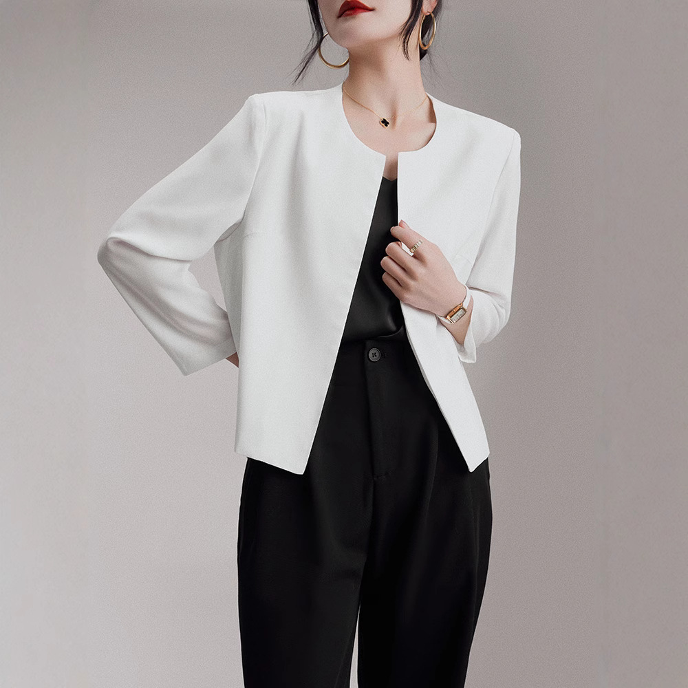 Casual Round-Neck Long-Sleeved Pure Color Jacket for Women in Autumn and Winter 2025 New Style Buttonless Elegant Top Suit Suit