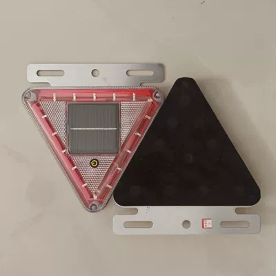 Other lights – strong magnetic suction taillight - touch-strong-magnetic-bracket-triangle-red