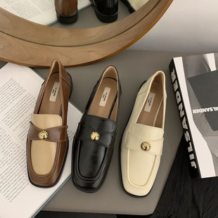 Loafers Women's 2024 Spring and Autumn New Fashion French Style Retro Thick Heeled Square Toe British Style Peas Shoes Small Leather Shoes