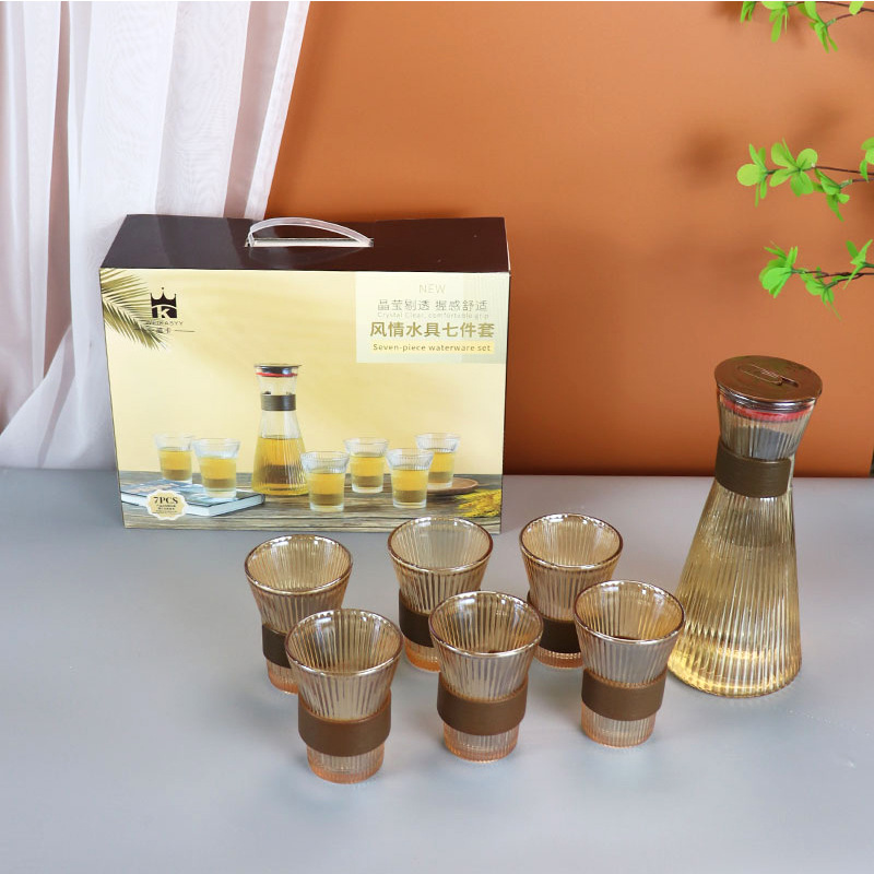 Juego de botella de agua fría de vidrio, taza de vidrio transparente, taza de agua de vidrio resistente al calor, botella de agua fría de lujo ligero, sensación de alta calidad, regalo al por mayor
