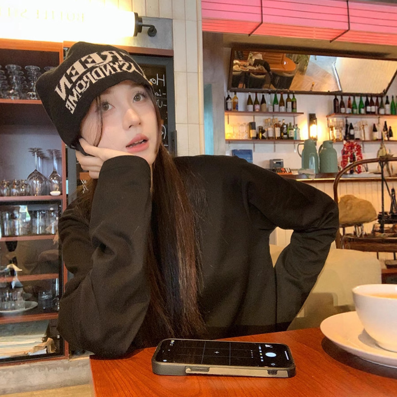 女性のためのルーズ長袖 Tシャツ 2025 春と秋の新無地スリムフィット多用途ボトリングシャツ白外国貿易トップ|undefined