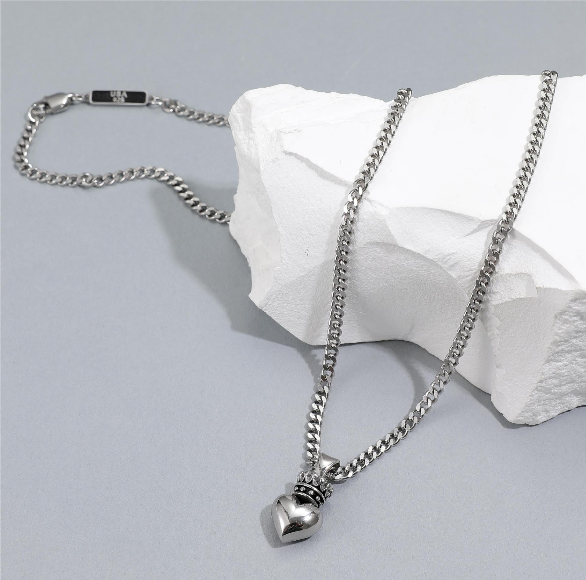 Unisex Gender Hip-hop Heart Shape Crown Titanium Steel Pendant Necklace