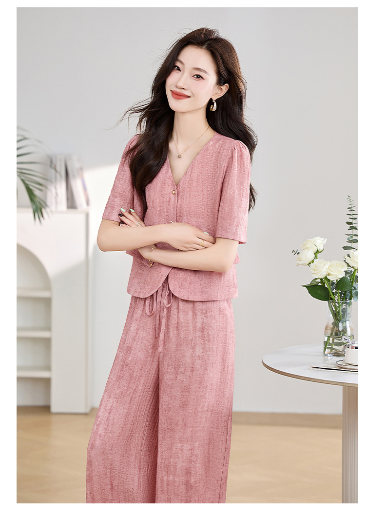 Bộ đồ công sở nữ mùa hè áo vest nhỏ phối quần ống rộng hai mảnh HE9837 — Màu hồng, Màu Kaki chi tiết 19