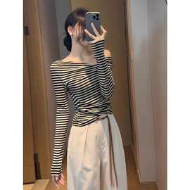 纯欲条纹修身一字肩长袖t恤女内搭早秋设计感别致镂空打底衫上衣