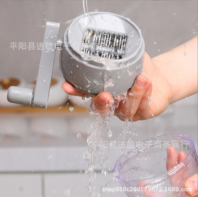 家庭用台所の乾燥果落花生の粉砕器の2つの手で落花生の粉砕機の小型乾燥果の粉砕機を振ります。|undefined