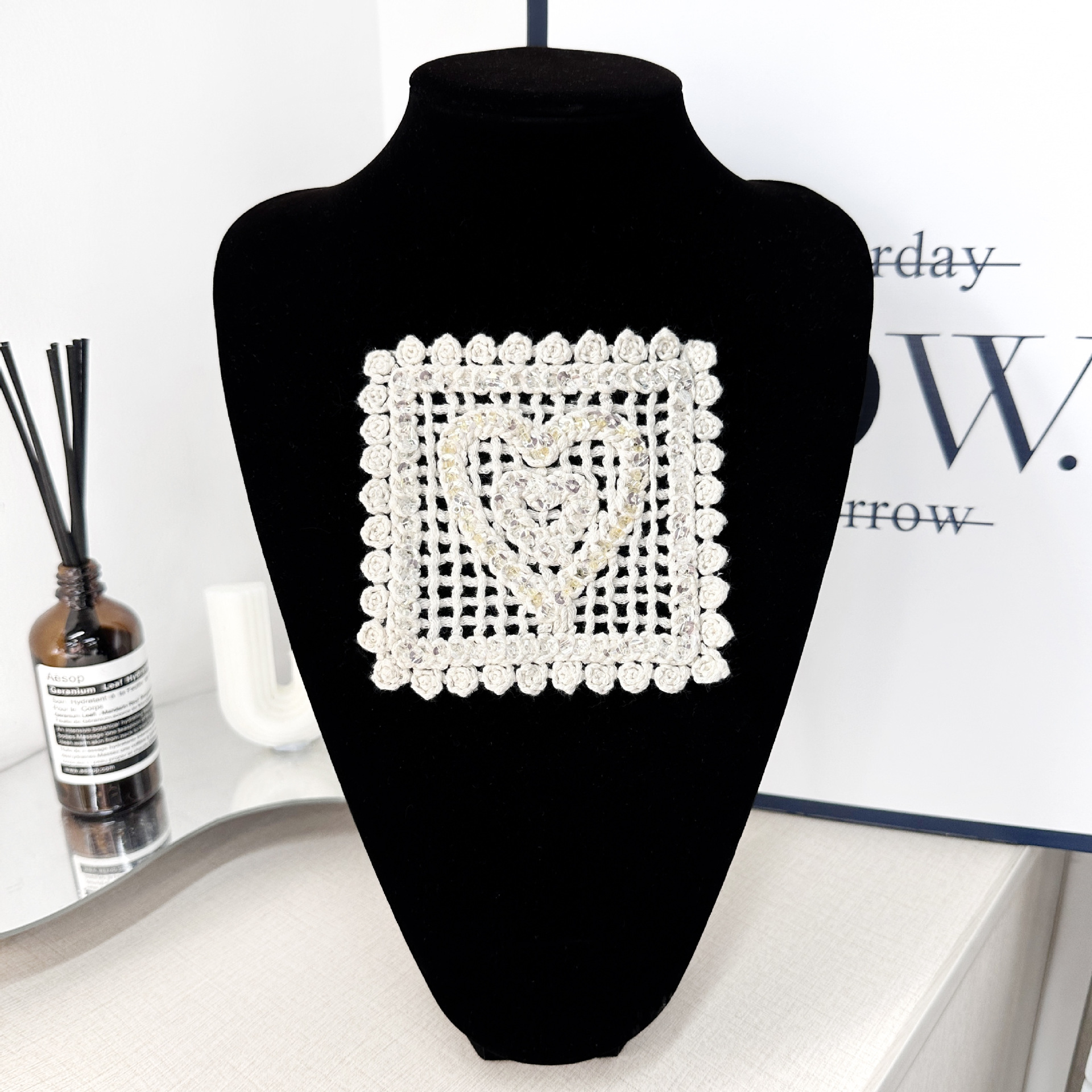 Crochet de alta calidad de encaje de sequilla flor de decoración parches de ropa vestidos bolsos accesorios de bolsillo mayorista