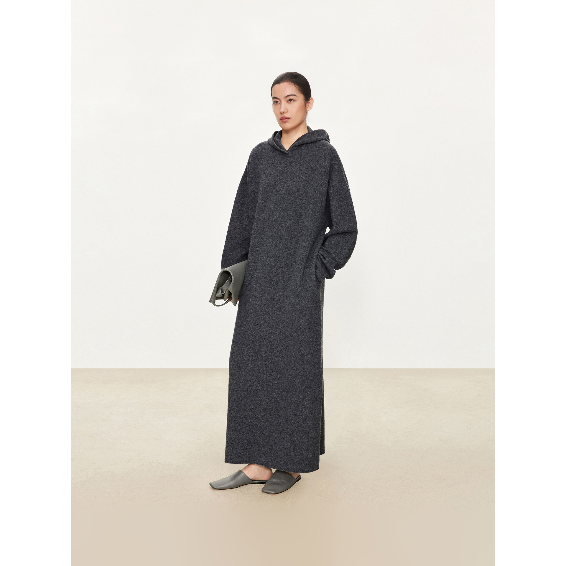 60226#立体微绒感强缩羊毛 慵懒随性_长/超长连帽毛衣懒人连衣裙