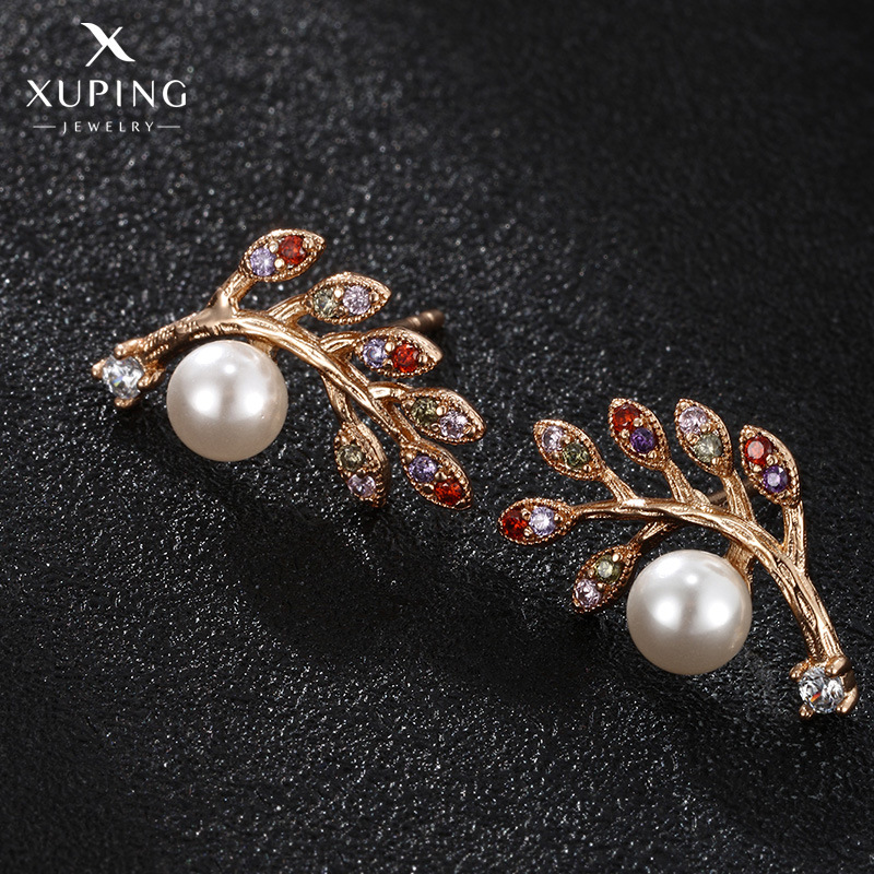 Joyería de Xuping plateado 24K color oro con incrustaciones de circonio imitación perla hoja Stud pendientes mujer estilo francés luz nicho de lujo pendientes