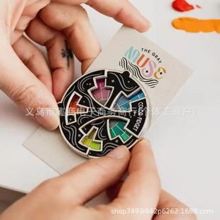 �羳��Ʒ Color Fidget Enamel Pin ɫ�{����݆���D�������Ʒ