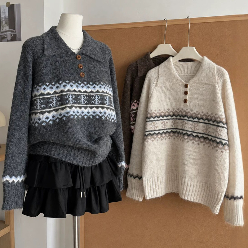 Korean-style Fair Isle Snowflake Jacquard Sweater for Women, Autumn Loose-fit Short Polo Collar Retro Knit Pullover