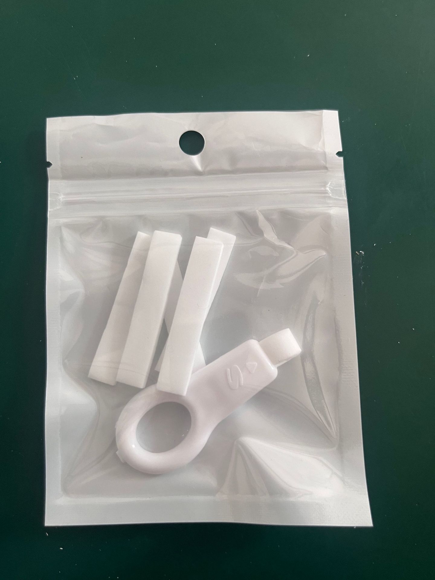 흰색 치아 스틱 + 탐폰 5개/진주 가방