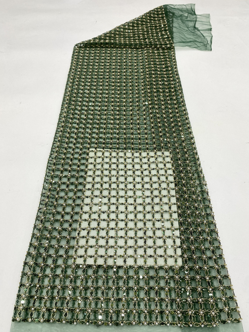 25#짙은 녹색 바탕에 금색